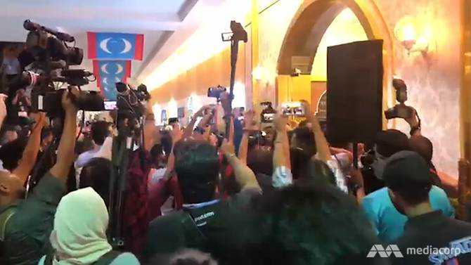 Scuffles break out at PKR Youth Congress in Melaka: Reports