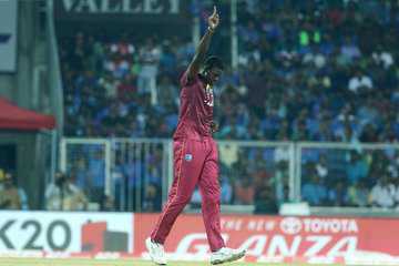 Lendl Simmons hammers crucial 67 runs as West Indies beat India by 8 wickets, level series 1-1 