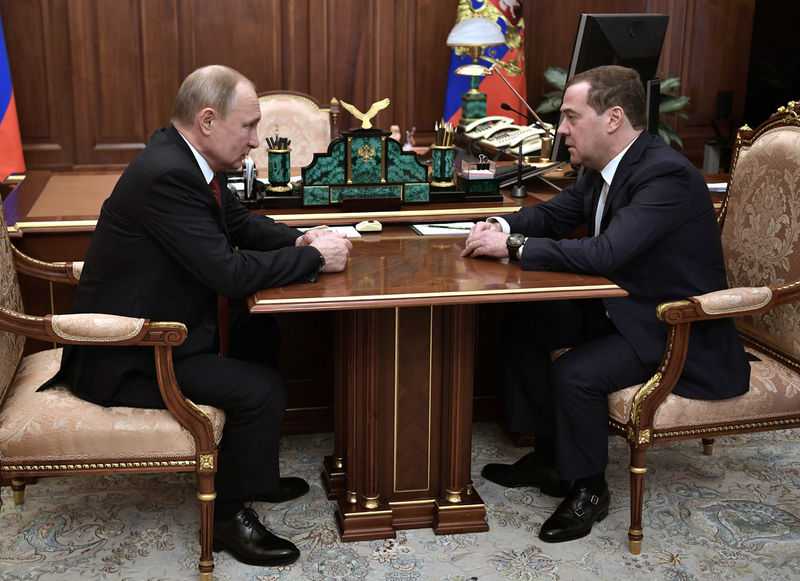Russian prime minister submits resignation to Putin
