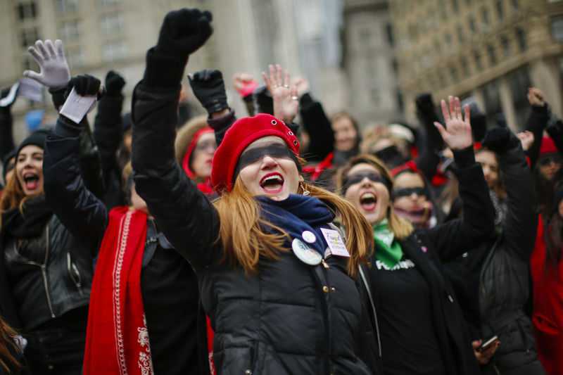 Thousands gather for Women’s March rallies across the U.S.