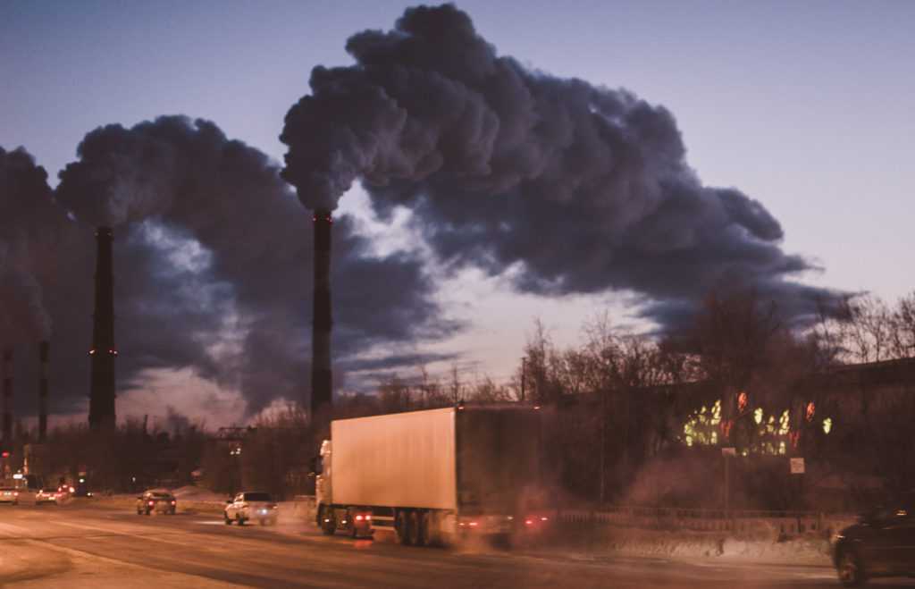 Could air pollution increase heart attack risk?