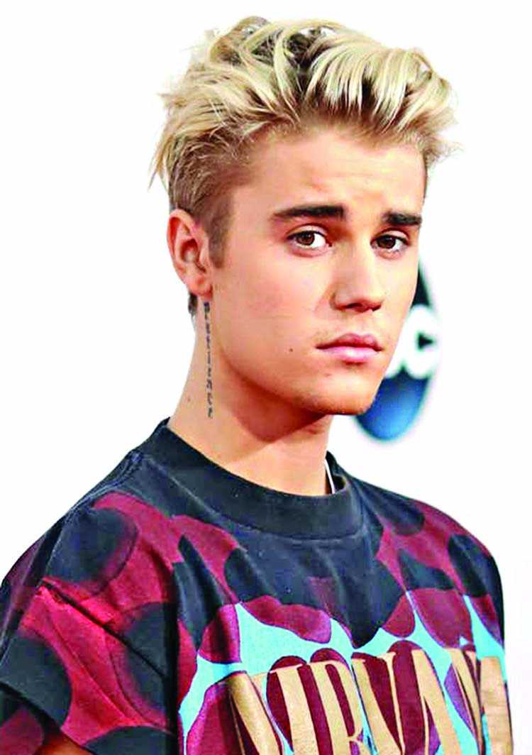 Bieber donates $100,000 to a fan