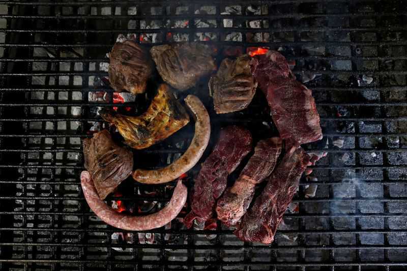 Conflicting studies point to meat moderation as healthy diet