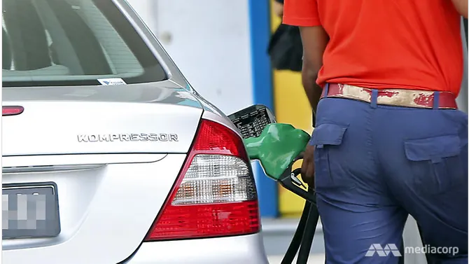 Price of 95-octane quality petrol down by 20 cents a litre amid oil value plunge