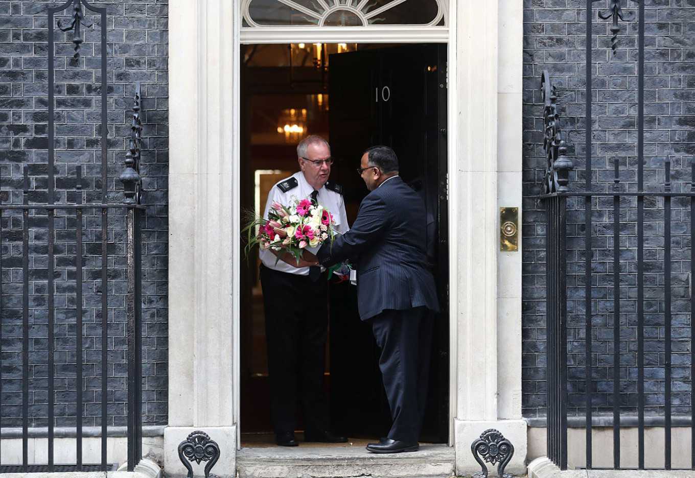 Boris Johnson making 'great progress' in virus recovery seeing that UK death toll nears 10,000