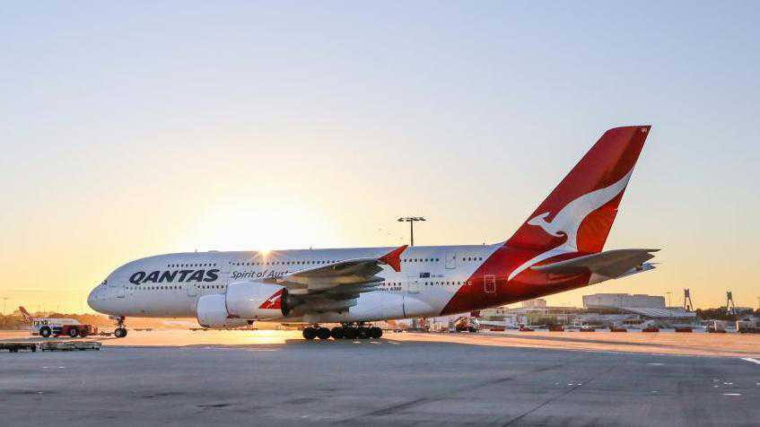 'It's not practical': Qantas says no to leaving middle seats on planes empty