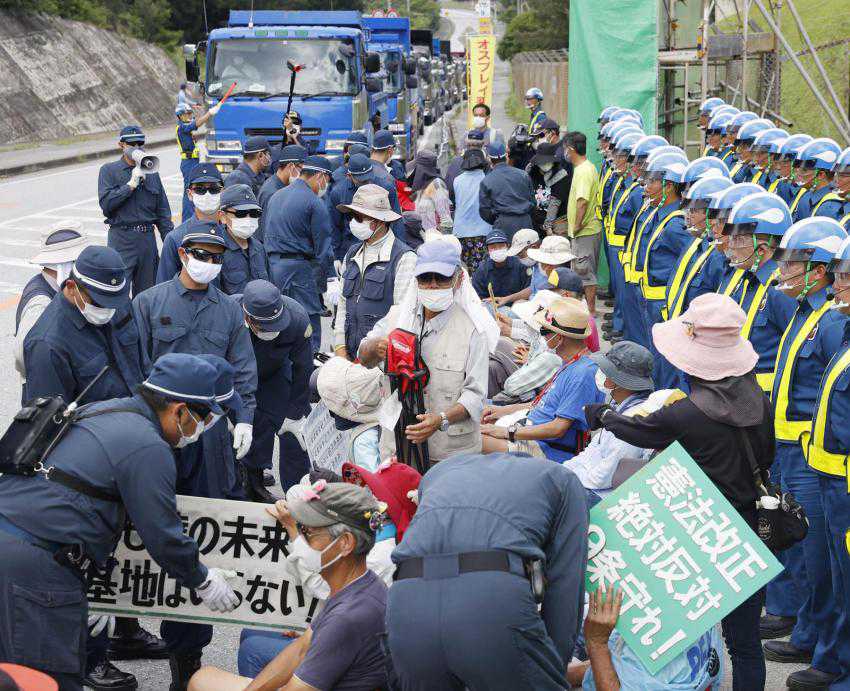 U.S. base construction work in Okinawa resumes after virus hiatus