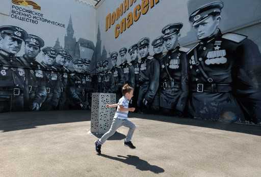 Russia stares straight down WWII controversies 75 years on
