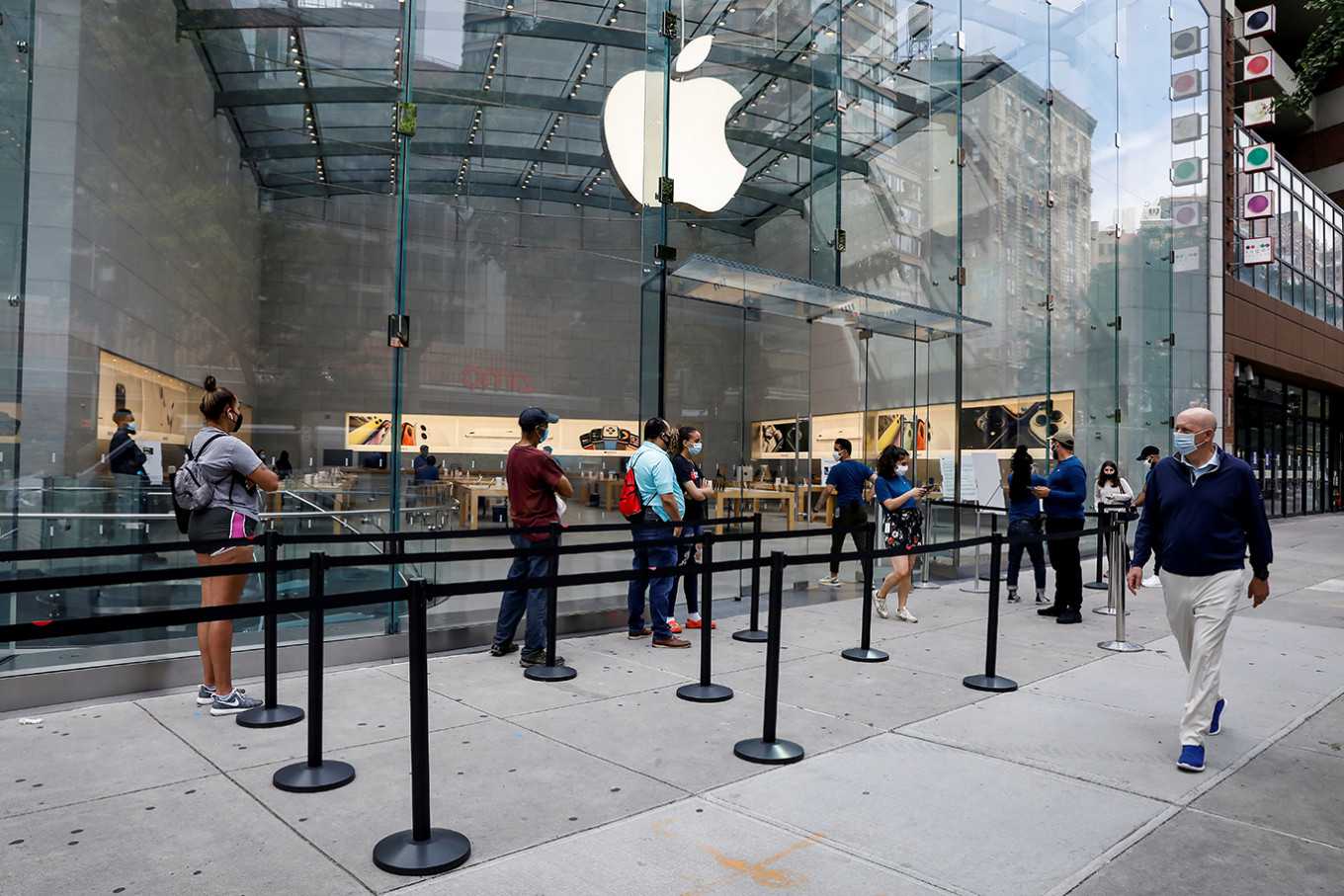 Apple to shut seven shops in Houston again seeing as COVID-19 cases jump
