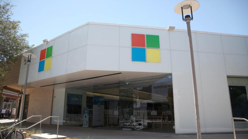 Microsoft shuts all 80 offline stores, goes permanently online