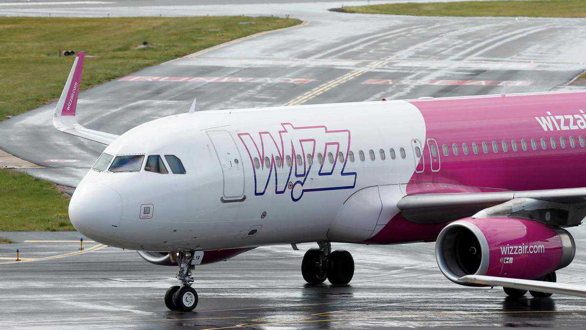 Wizz Air to cut flights as Hungary closes borders to foreigners