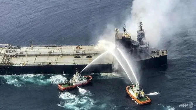 Stricken oil tanker pushed from Sri Lankan coast