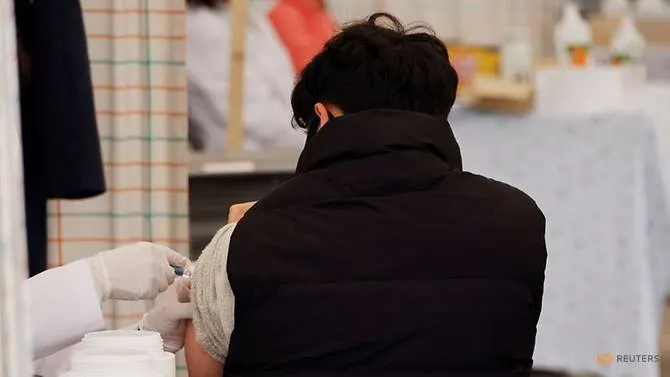 Number of South Koreans dying after flu shot rises, prompts vaccine worries
