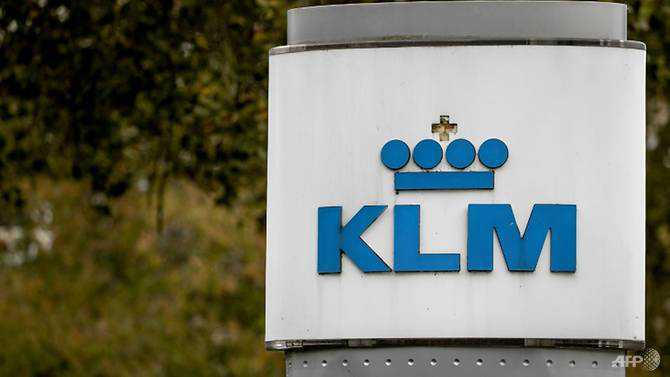 KLM 3.4 billion euro bailout hits crisis as unions refuse paycut plan