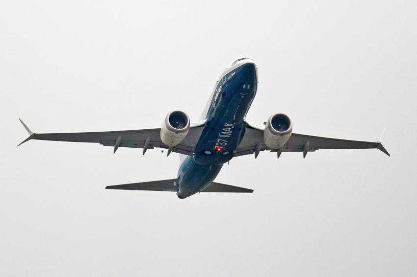 Boeing suffers 2nd consecutive month without airline orders