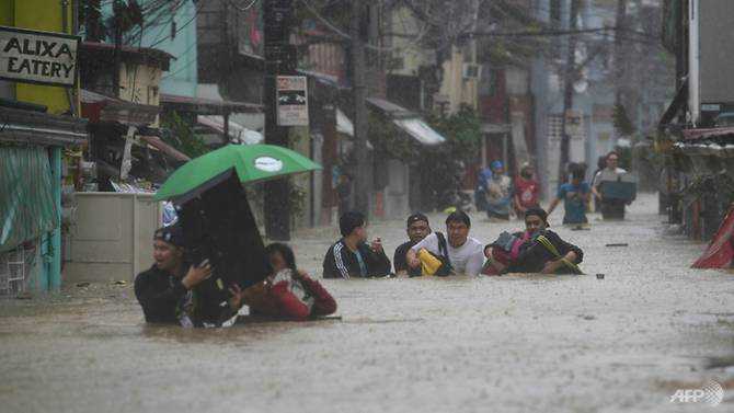 Typhoon Vamco lashes the Philippines, paralyses parts of Manila