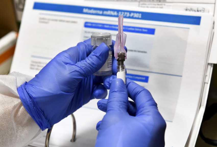 Moderna virus vaccine shows striking success in U.S. tests
