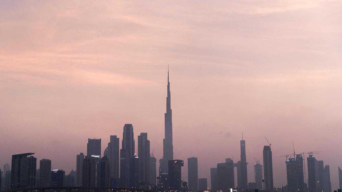Dubai's November organization activity softens but vaccine optimism underpins strong 2021 recovery