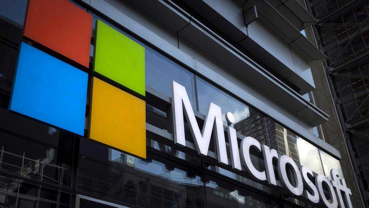 Microsoft focusing on its own chips for servers and computers