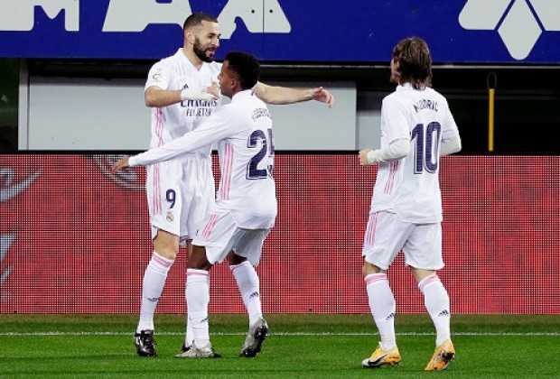 In-Form Benzema Sends Real Second In LaLiga