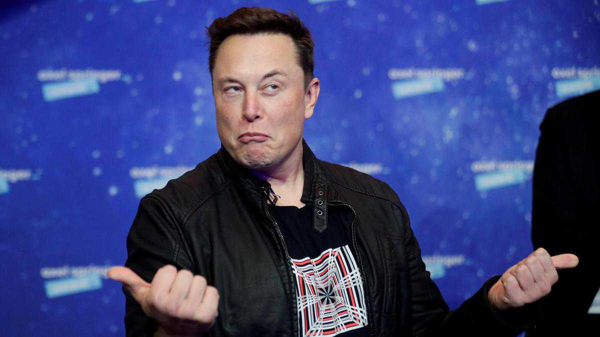 Elon Musk says Apple’s Tim Cook refused to have meeting to go over Tesla deal