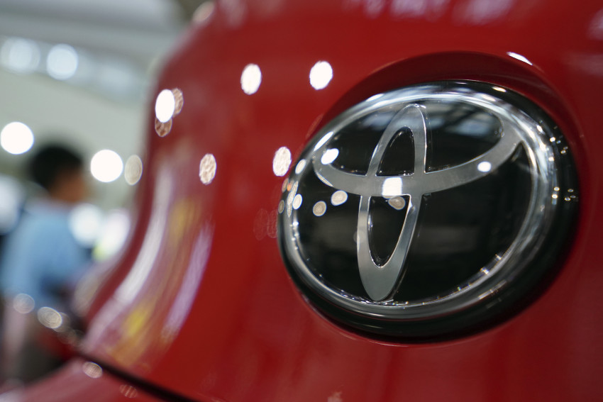 Toyota to pay $180 mil on U.S. for failing woefully to report emissions defects