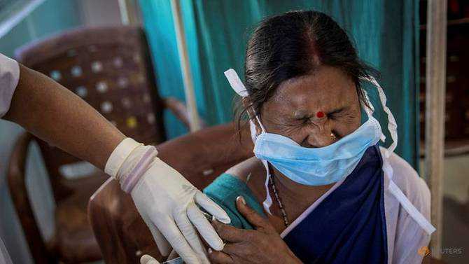 India's COVID-19 vaccination drive hits bump due to app glitch