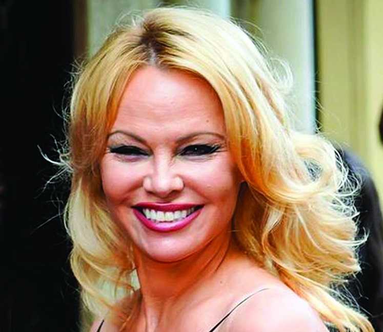 Pamela Anderson gets married in secret