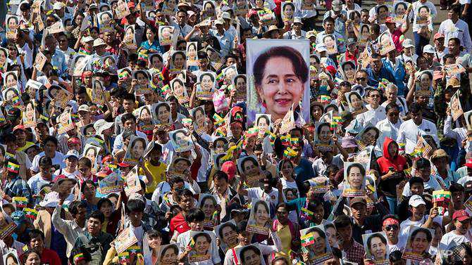Crisis in Myanmar after army alleges election fraud