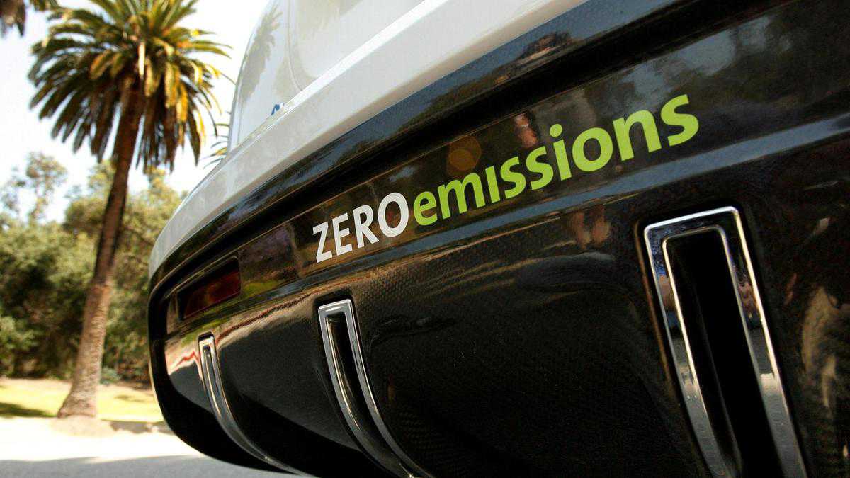 Why GM’s intend to phase away combustion engine cars by 2035 matters