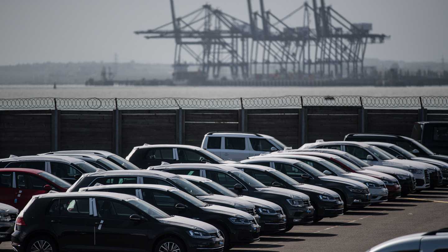 High-End Car Imports Boom Despite Lockdown