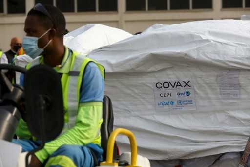 First vaccines delivered under global Covax scheme; EU course struggles to increase