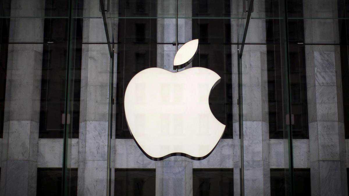 Apple opens all it has the US stores