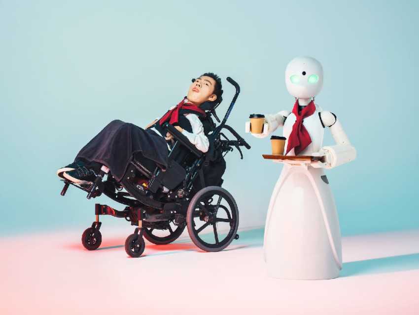 Cafe staffed by robots piloted by people with disabilities to wide open in Tokyo