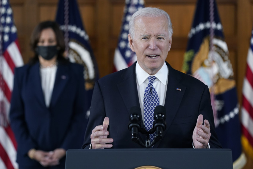 Biden, Harris give solace to Asian Us citizens, denounce racism in Atlanta visit