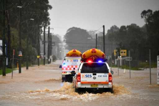 Hundreds ordered to evacuate as floods hit Sydney