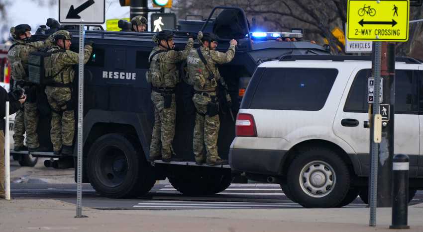10 killed in Colorado supermarket shooting