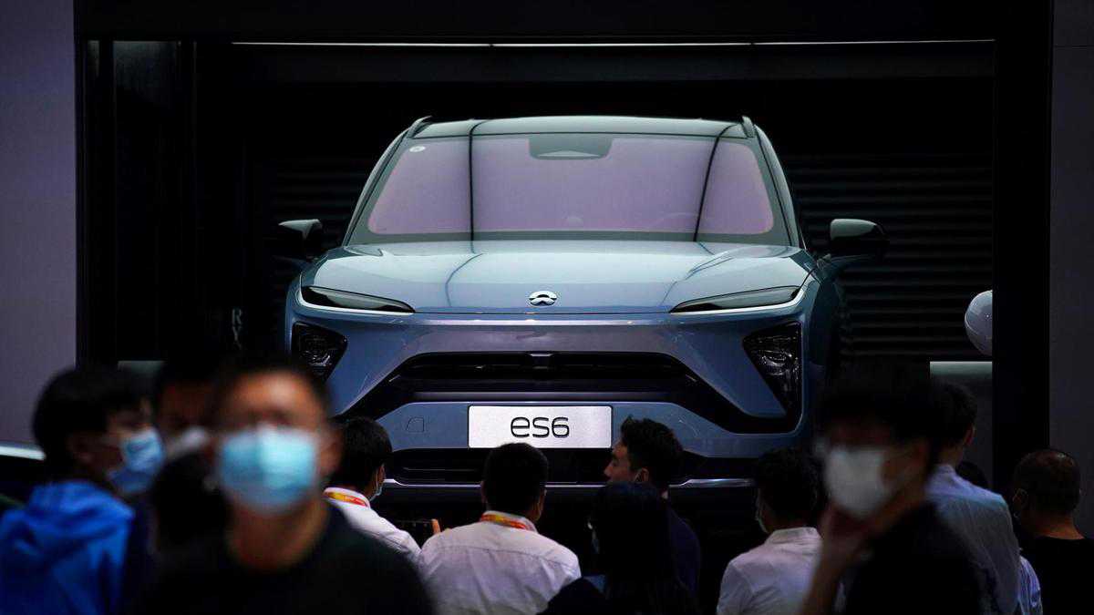 Chinese EV maker Nio halts production over chip shortage
