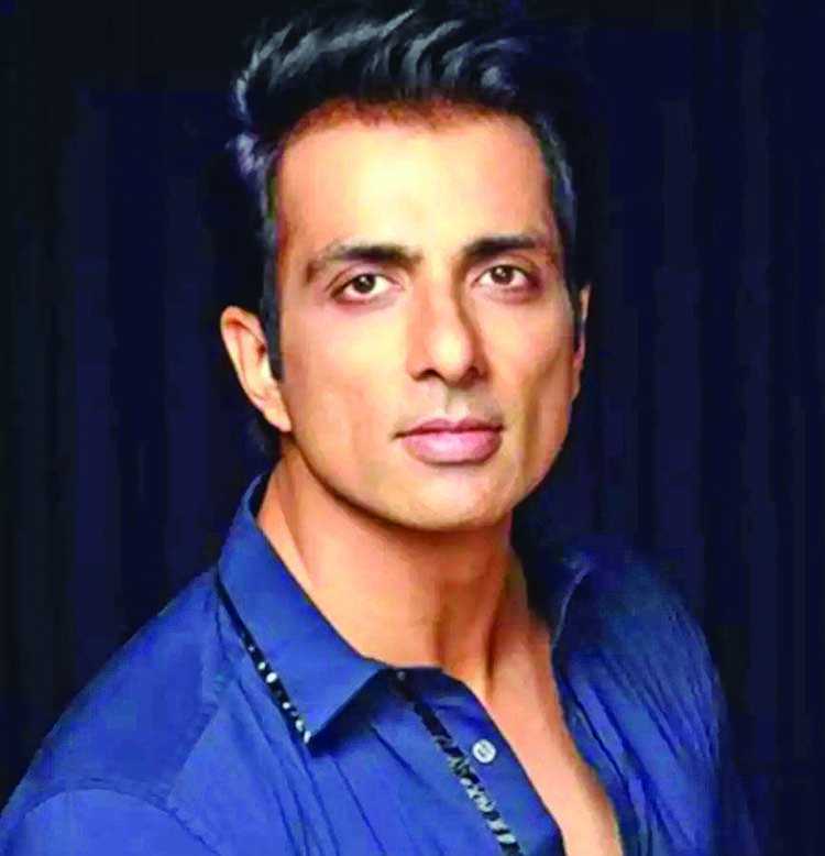 Bollywood   actor Sonu Sood tests positive  for Covid