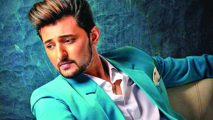 Darshan takes off for a safari in Muthodi forest