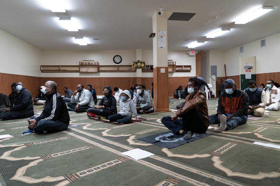 Prayers and protest: Minneapolis Muslims celebrate Ramadan amid heightened racial tension