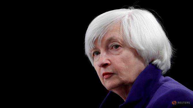 Yellen clarifies she actually is not really predicting Fed rate increases