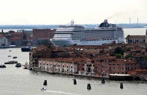 Cruise ships' go back to Venice reignites tensions