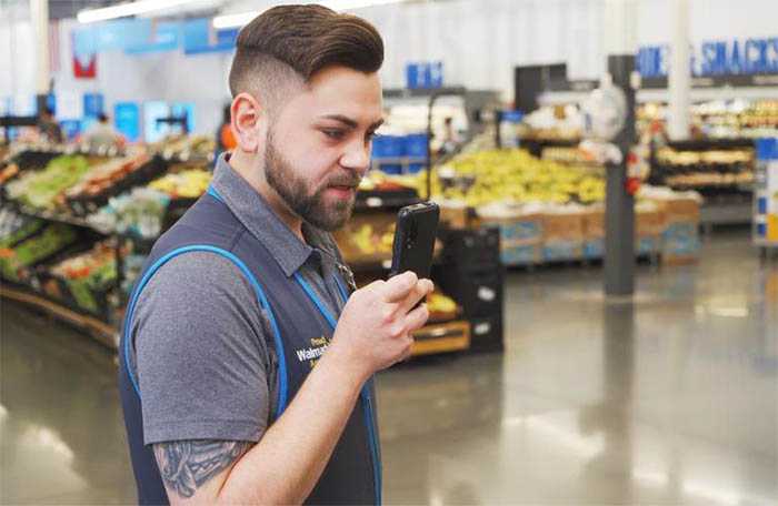 Walmart Staff in U.S. Obtain Samsung Galaxy Phones