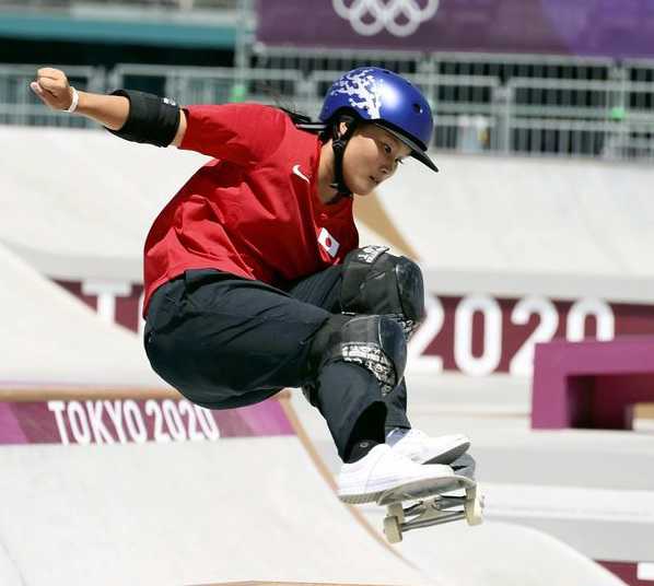 Yosozumi wins women’s park skateboarding gold