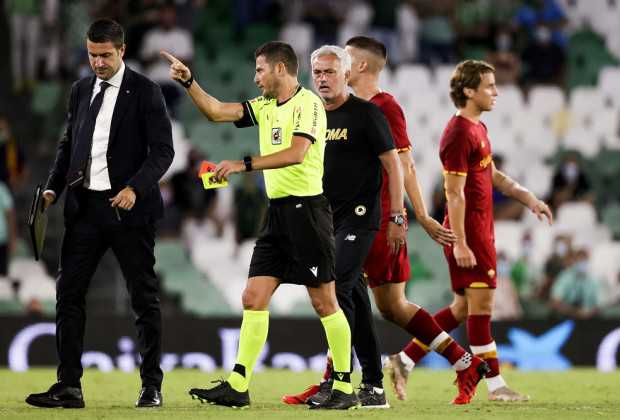 Angry Mourinho Sent Off For Confronting Ref On Pitch