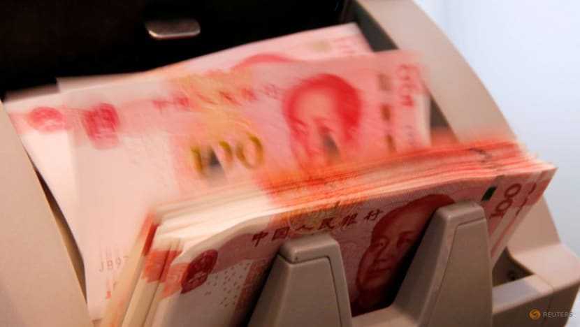 China cbank offers more medium-term loan than expected to cushion economic slowdown