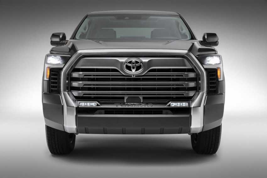 Toyota scraps V8 in Tundra redesign; adds hybrid powertrain