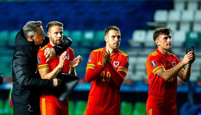 Wales edge out Estonia to keep Belgium waiting