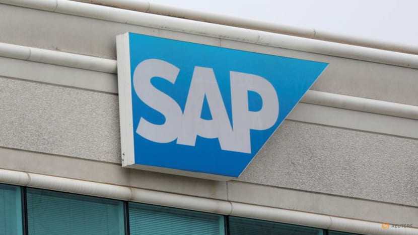 SAP confirms raised outlook, Q3 results